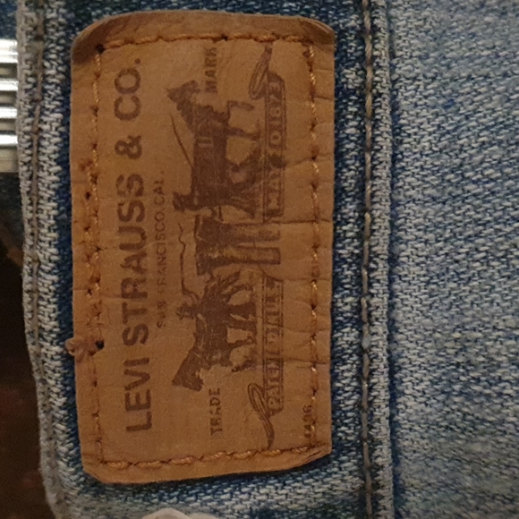 Levi Jeans - Picture 14 of 14
